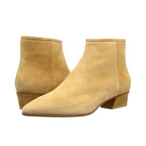 NWOT Aquatalia Fuoco Bootie Size